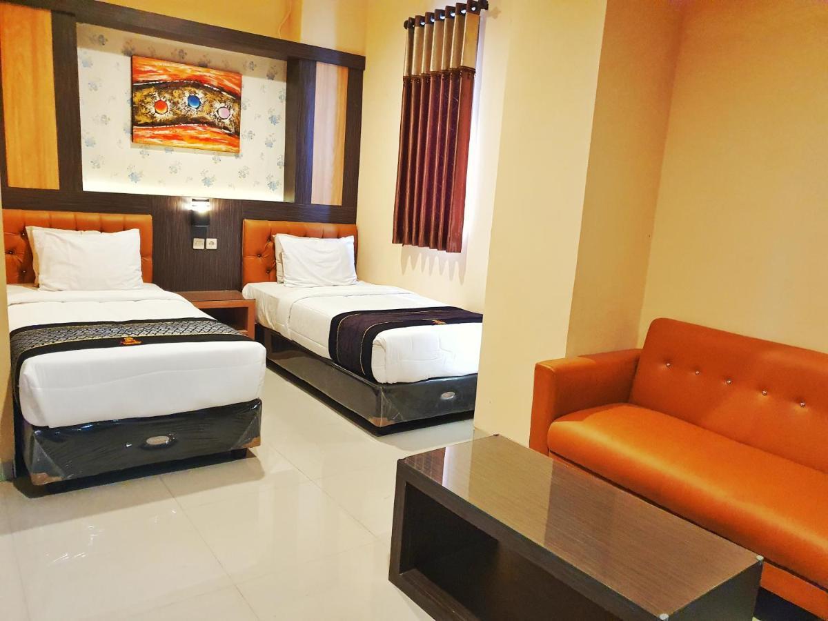 Oyo 822 Hotel Mukti Jaya Purwokerto Exterior foto