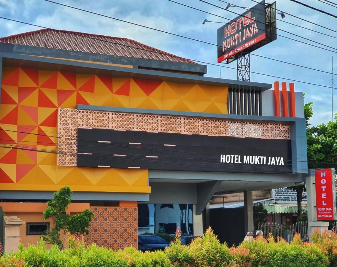 Oyo 822 Hotel Mukti Jaya Purwokerto Exterior foto